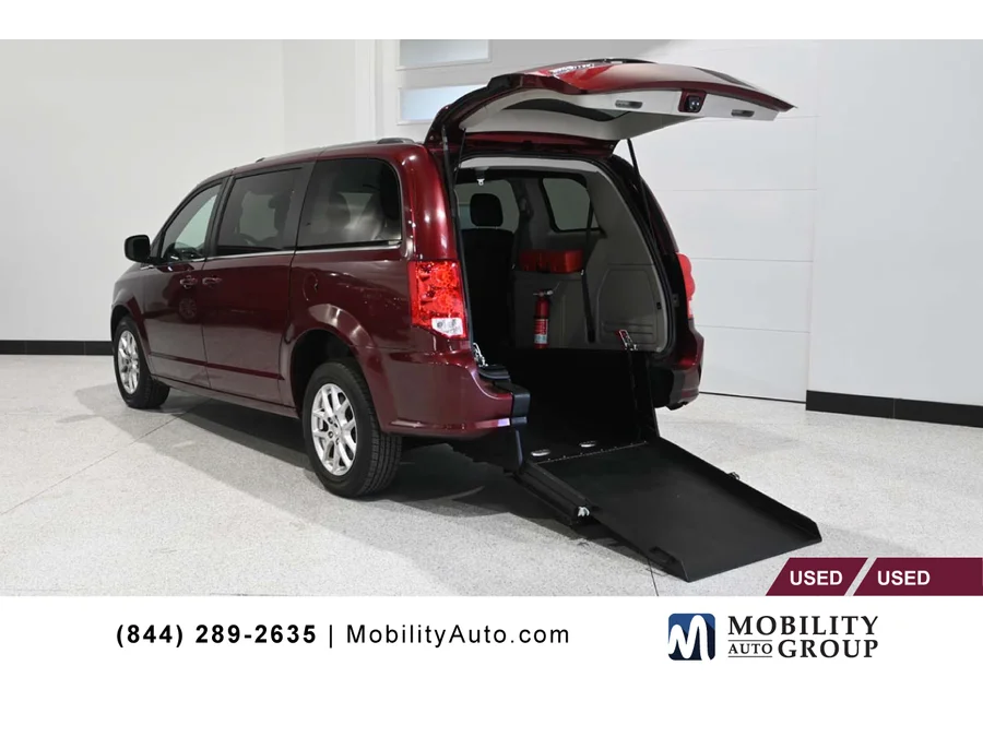 Used 2020 RED Dodge SXT Mobility Handicap Van image 1