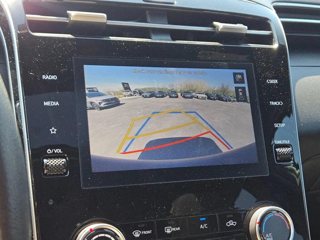 Used 2023 Blue Hyundai SEL image 30