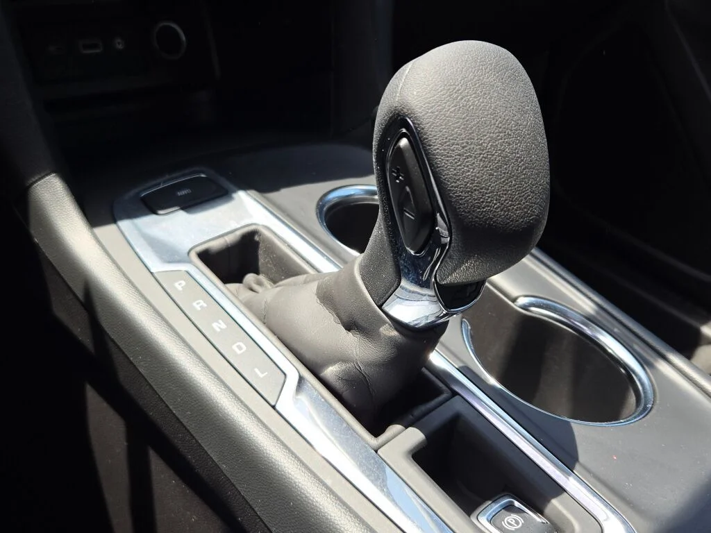 Used 2024 White Chevrolet LS image 23