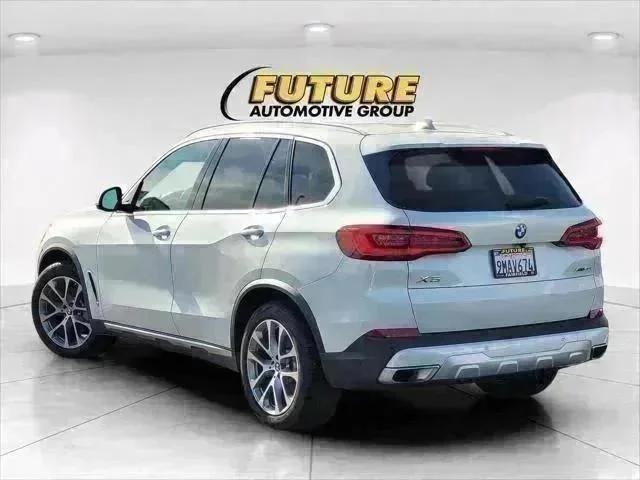 Certified Used 2019 White BMW xDrive40i image 6