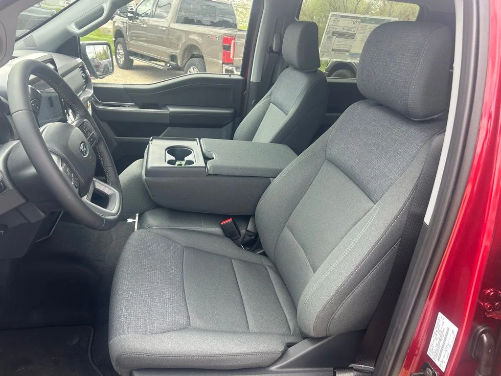 New 2026 Ruby Red Metallic Tinted Clearcoat Ford XLT image 10