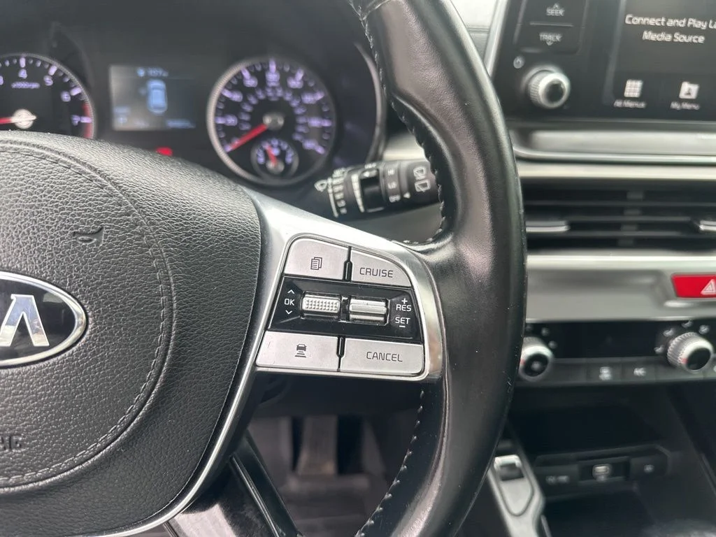Used 2020 Black Kia S image 15