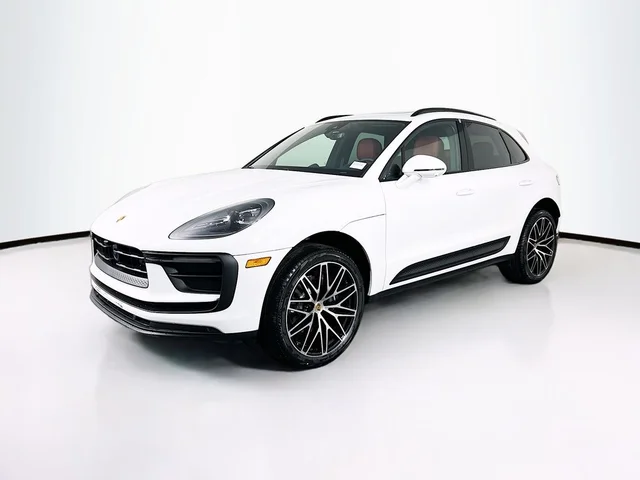 2026 Porsche Macan Base