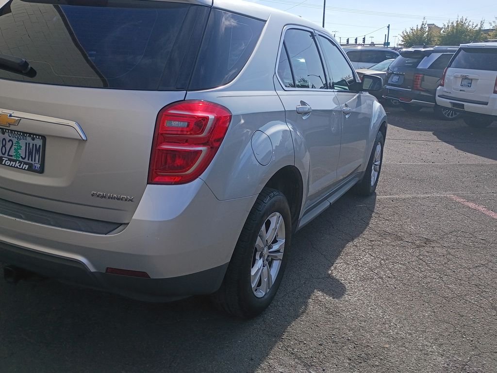Used 2016 Silver Ice Metallic Chevrolet LS image 3