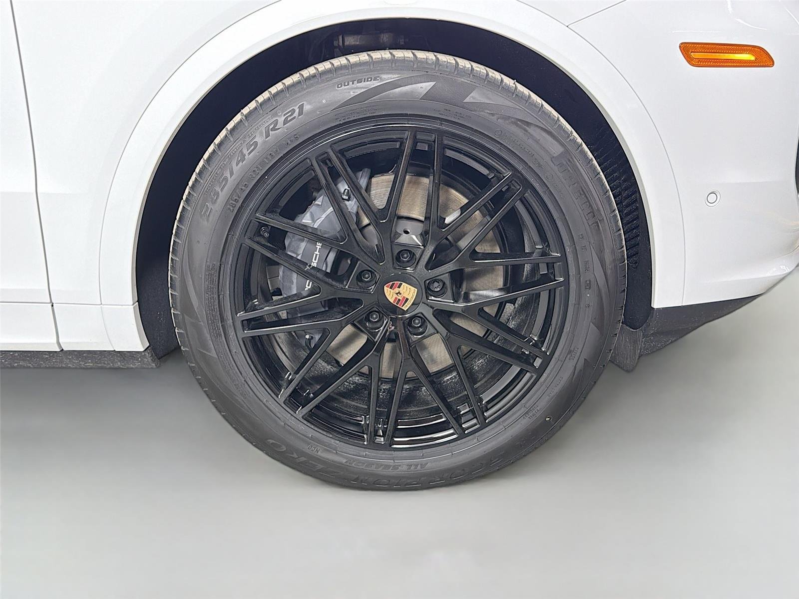 New 2026 Carrara White Metallic Porsche Coupe image 14