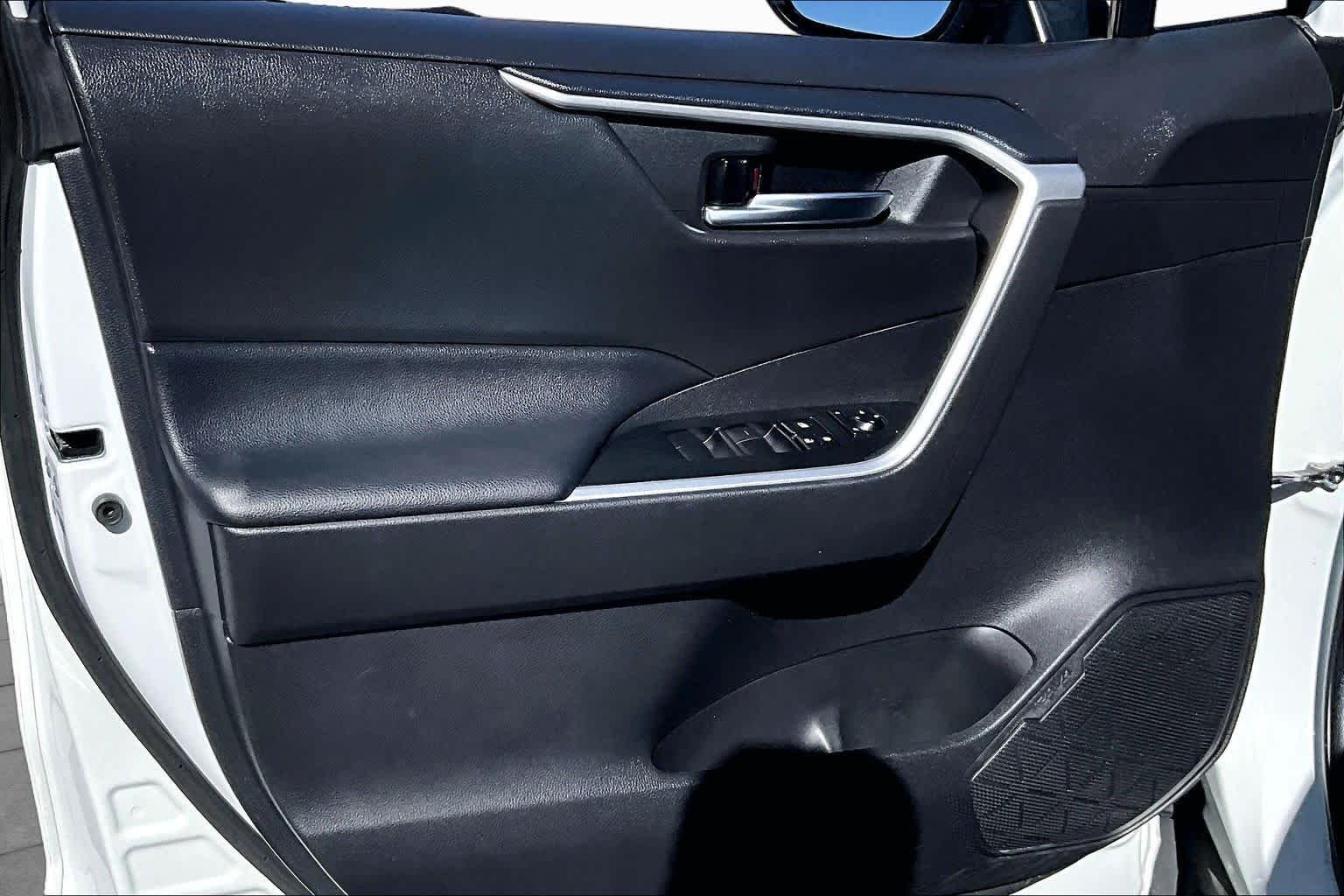 Certified Used 2021 Super White Toyota XLE image 19