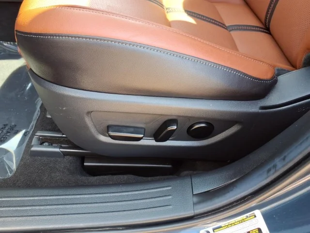 2025 Mazda CX-50 Premium Plus - Photo 11