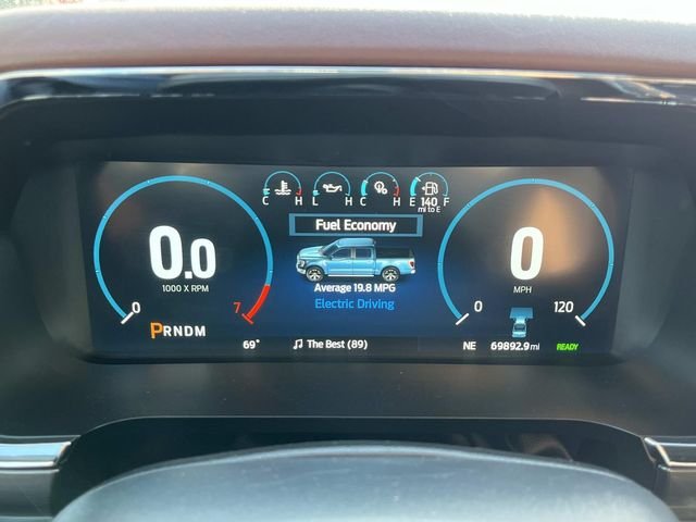Used 2022 Black Ford Lariat image 38