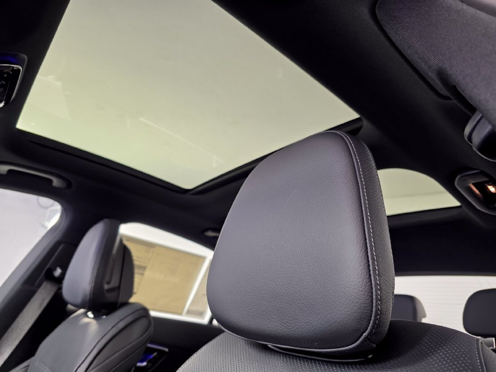 2026 Mercedes-Benz C-Class Sedan AMG C43 - Photo 26