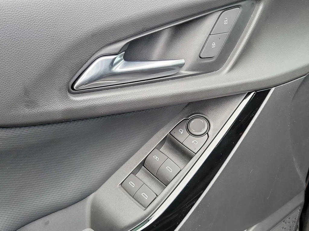 Used 2025 Black Chevrolet LT image 20