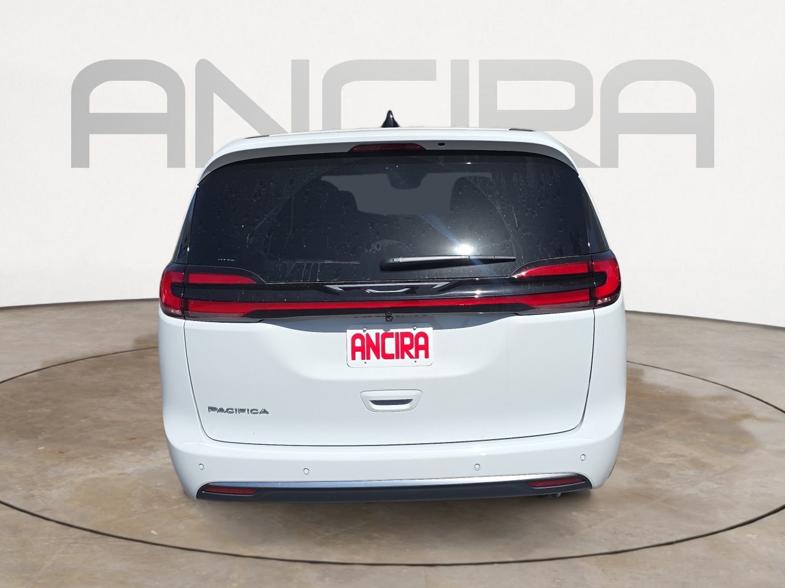 New 2027 Bright White Clearcoat Chrysler Select image 9