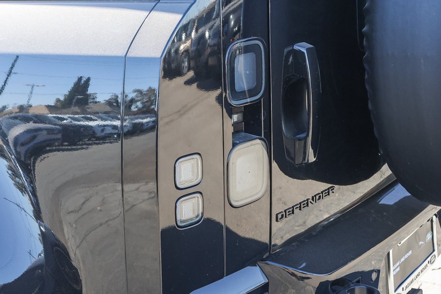 New 2026 Santorini Black Land Rover X image 8