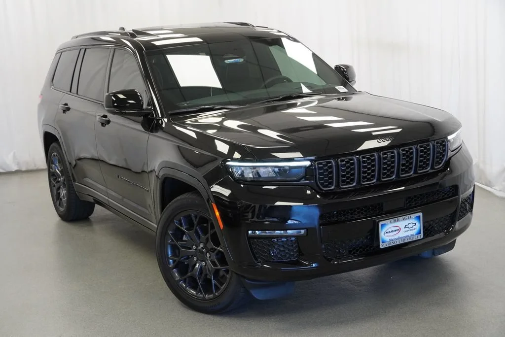 Used 2024 Black Jeep Summit Reserve 4x4 image 43