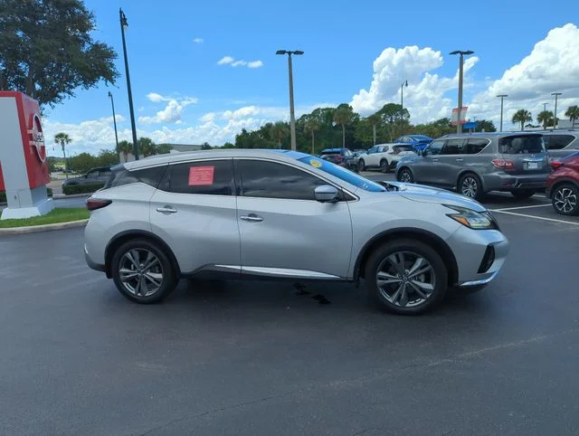 Used 2020 Silver Nissan Platinum image 2