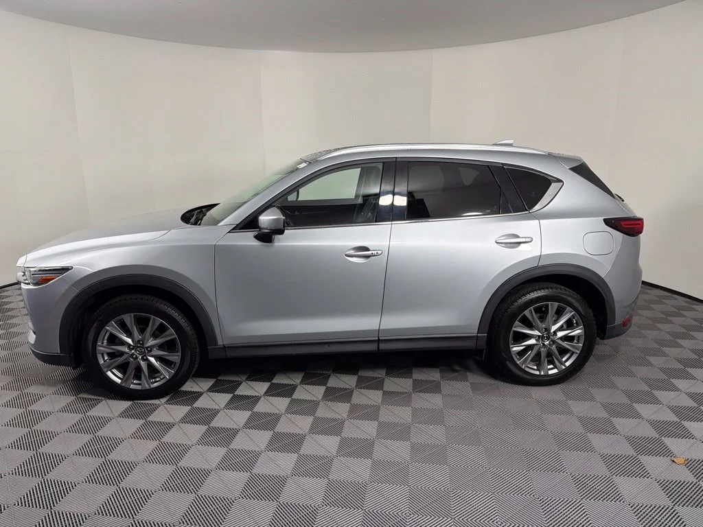 Used 2020 Sonic Silver Metallic Mazda Grand Touring image 4