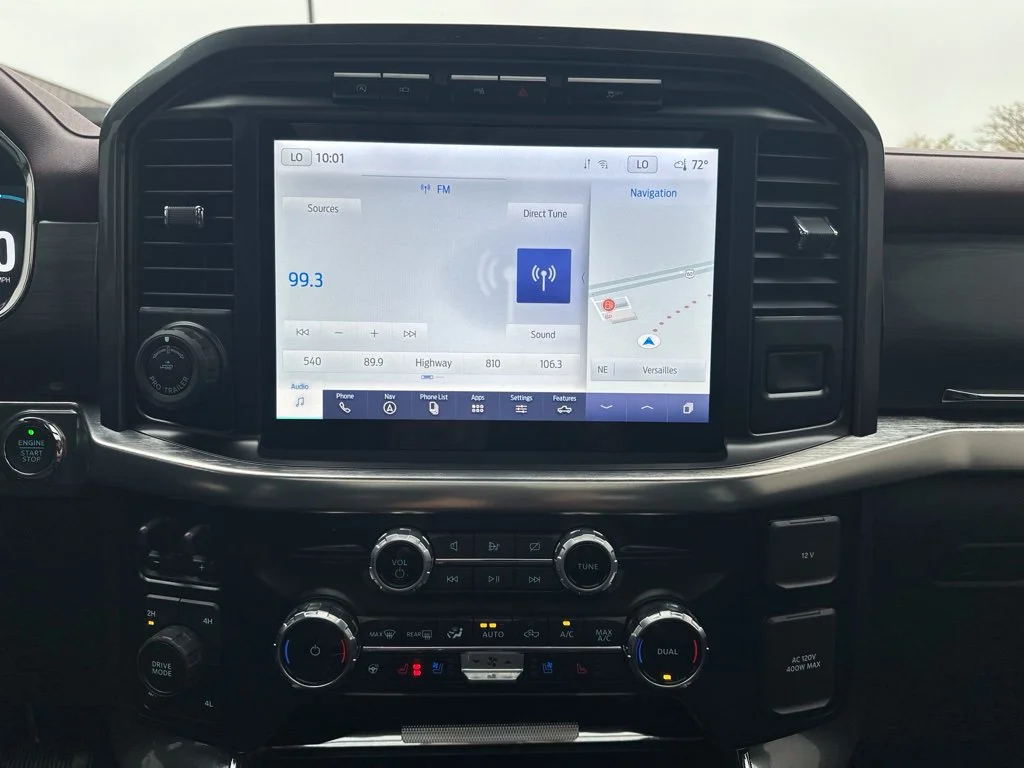 Used 2023 Black Metallic Ford Lariat image 14