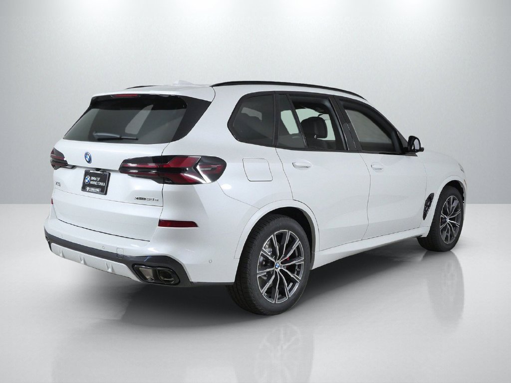 New 2026 Mineral White Metallic BMW xDrive50e image 9