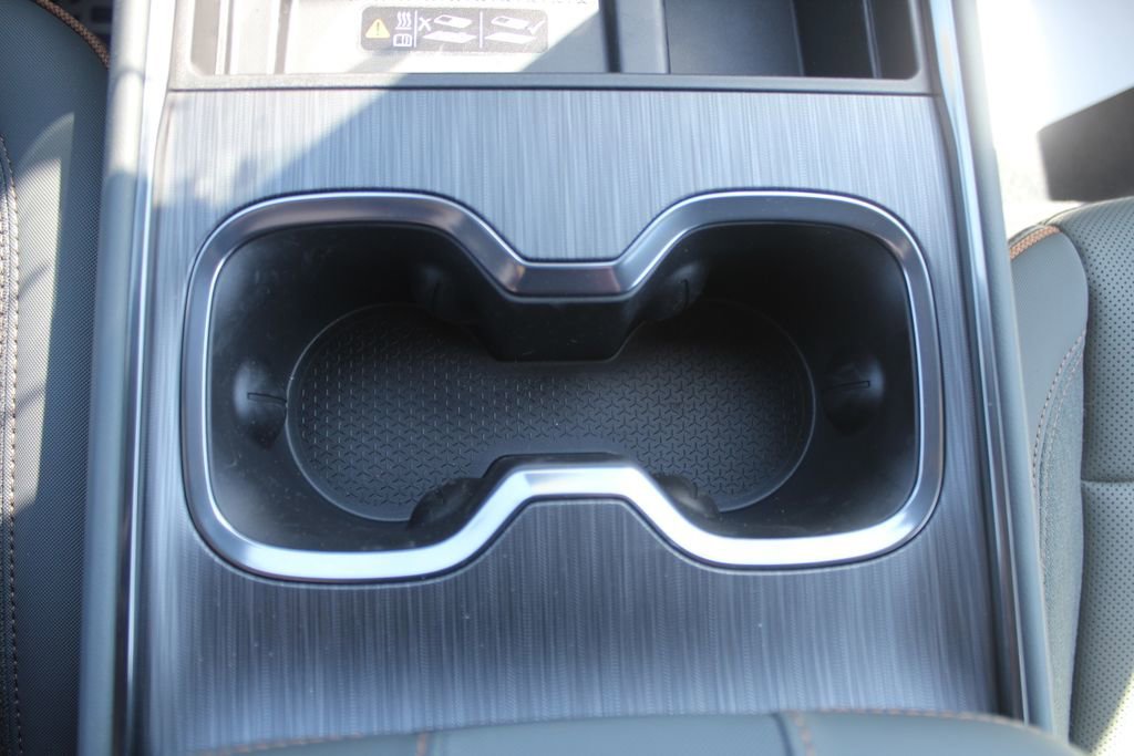 2026 GMC Acadia AT4 - Photo 13