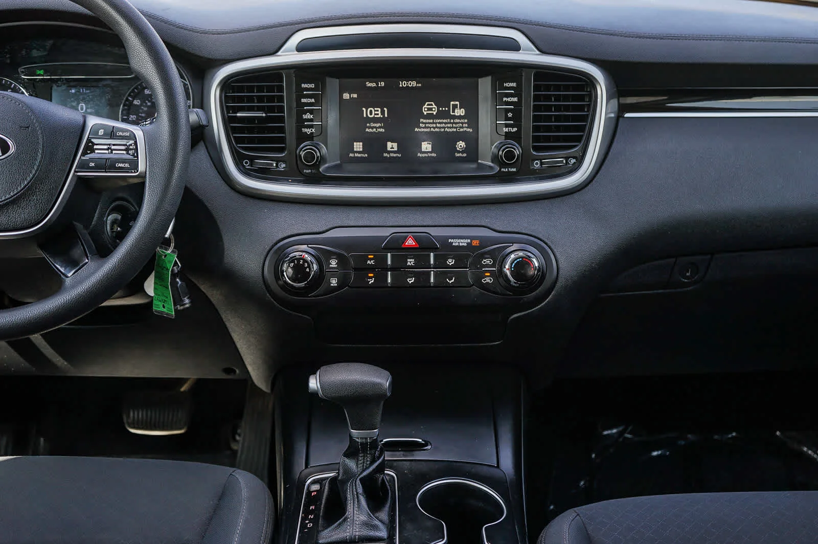 Used 2020 Everlasting Silver Kia LX V6 image 12