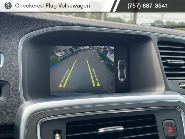 Used 2017 Bright Silver Metallic Volvo T5 image 41