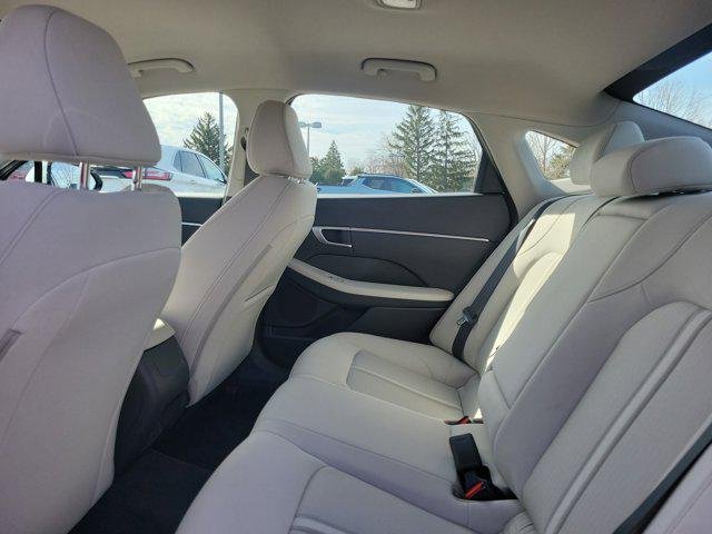 2025 Hyundai Sonata SEL - Photo 11