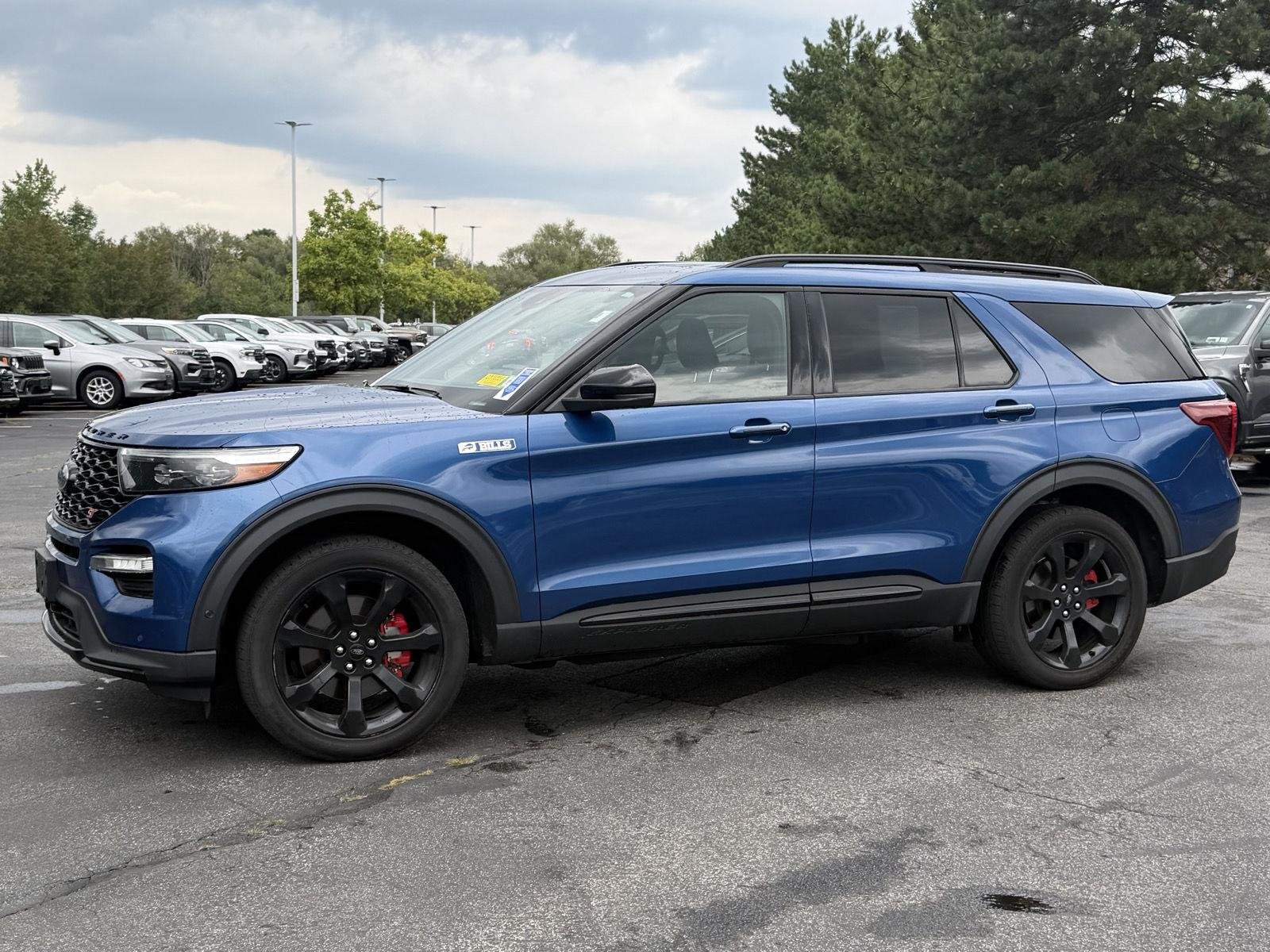 Used 2022 Atlas Blue Ford ST image 6