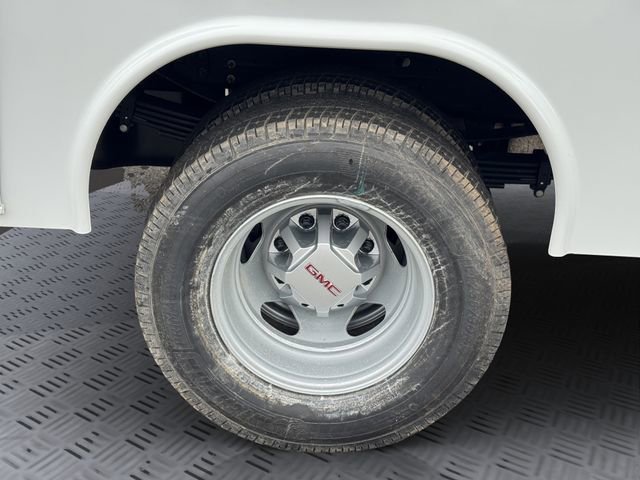 2026 GMC Sierra 3500 Chassis Cab Pro - Photo 27