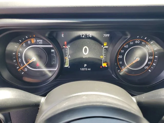 Used 2025 41 Jeep High Tide image 13
