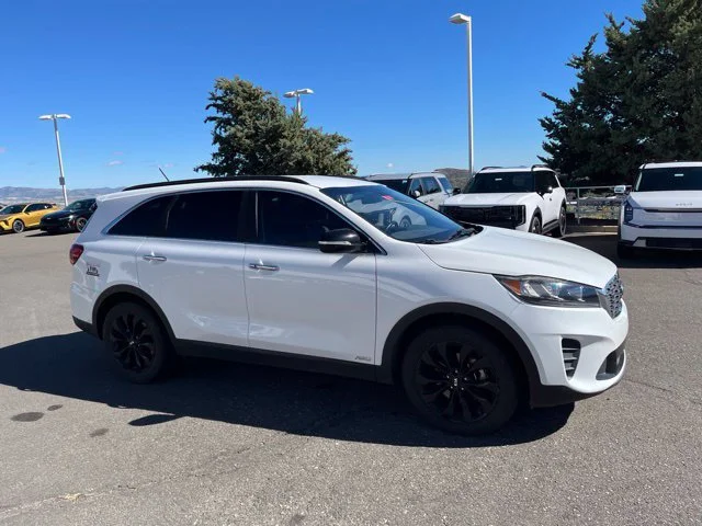 Used 2020 Snow White Pearl Kia S V6 image 5