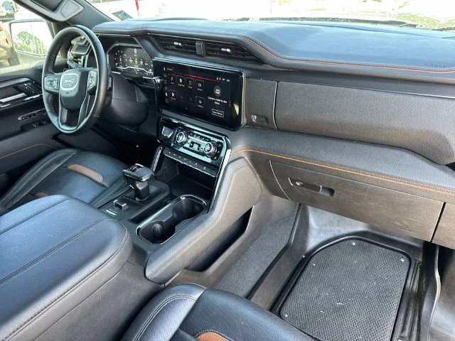 Used 2025 Silver GMC AT4 image 40