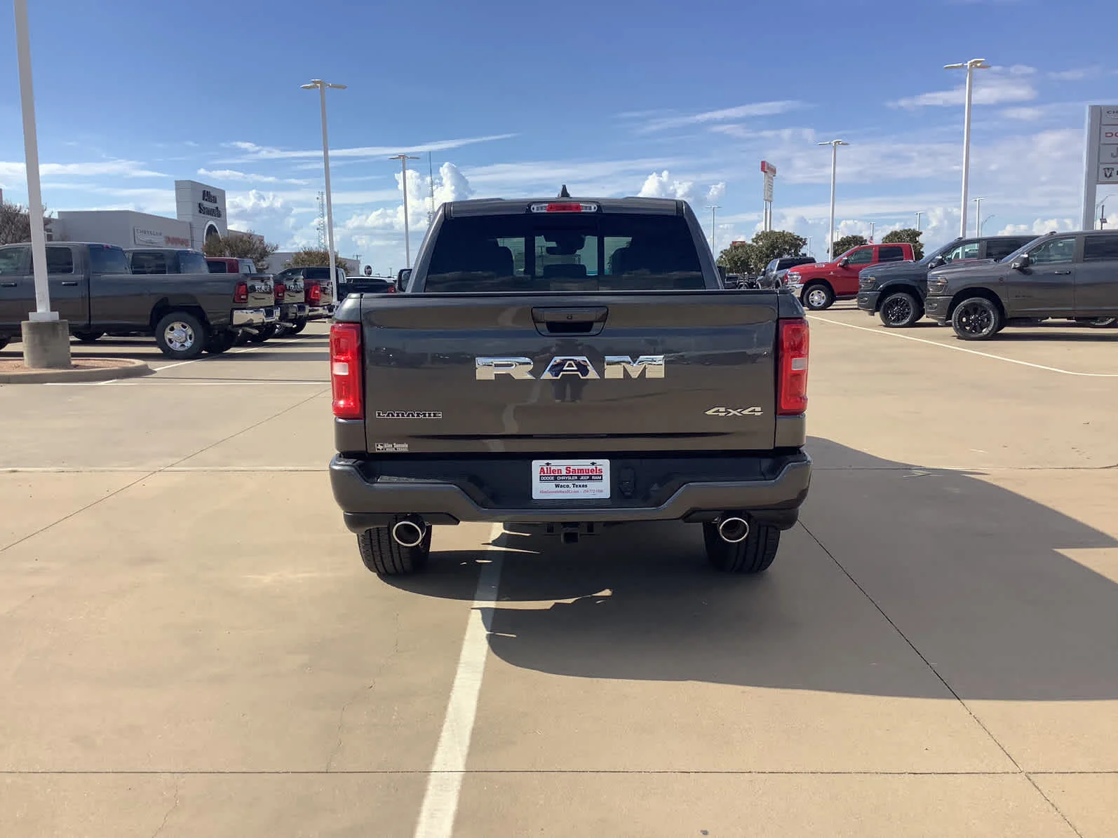 2026 RAM 1500 Laramie - Photo 7