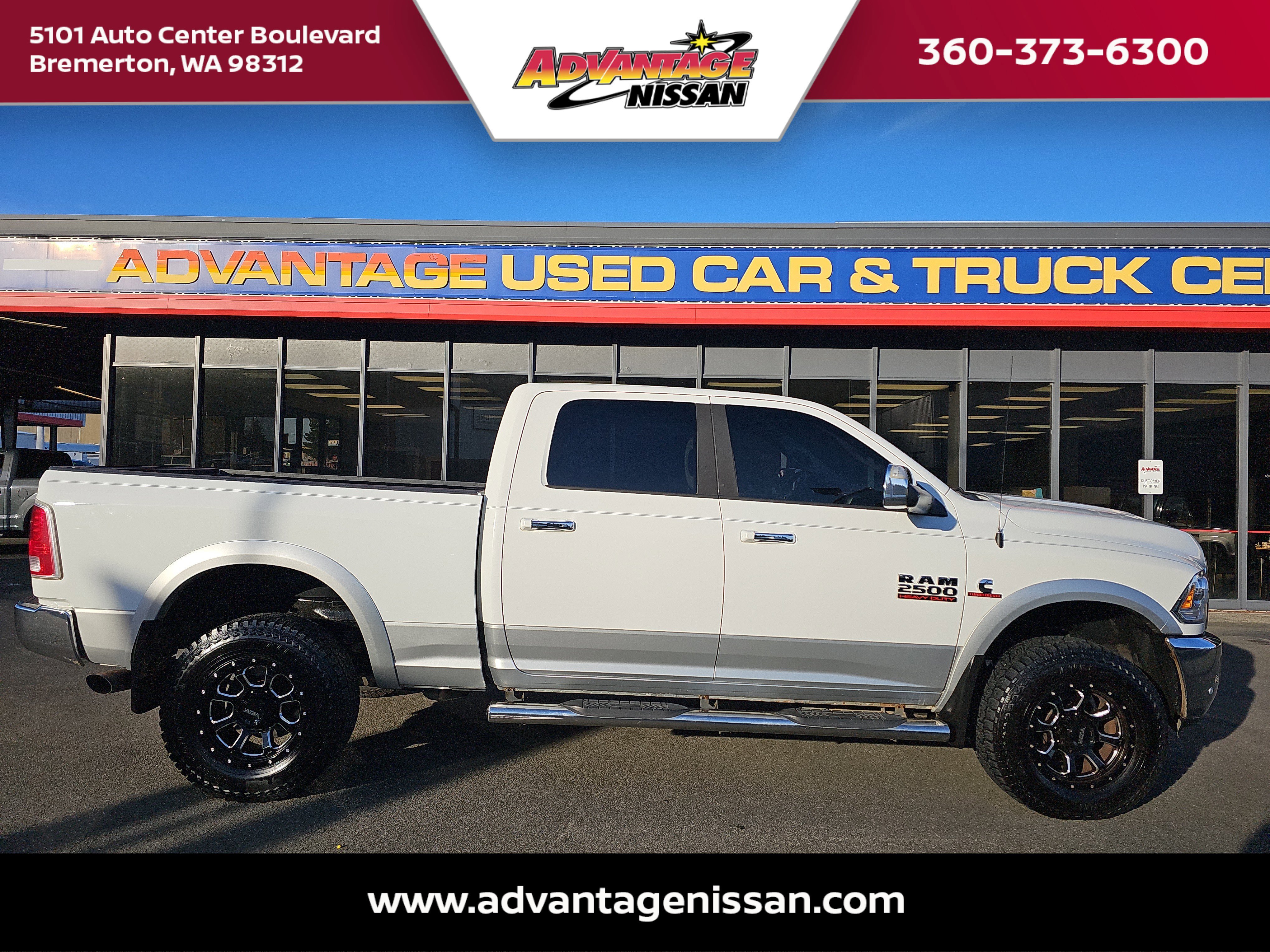 Used 2016 Bright White Clearcoat Ram Laramie image 6
