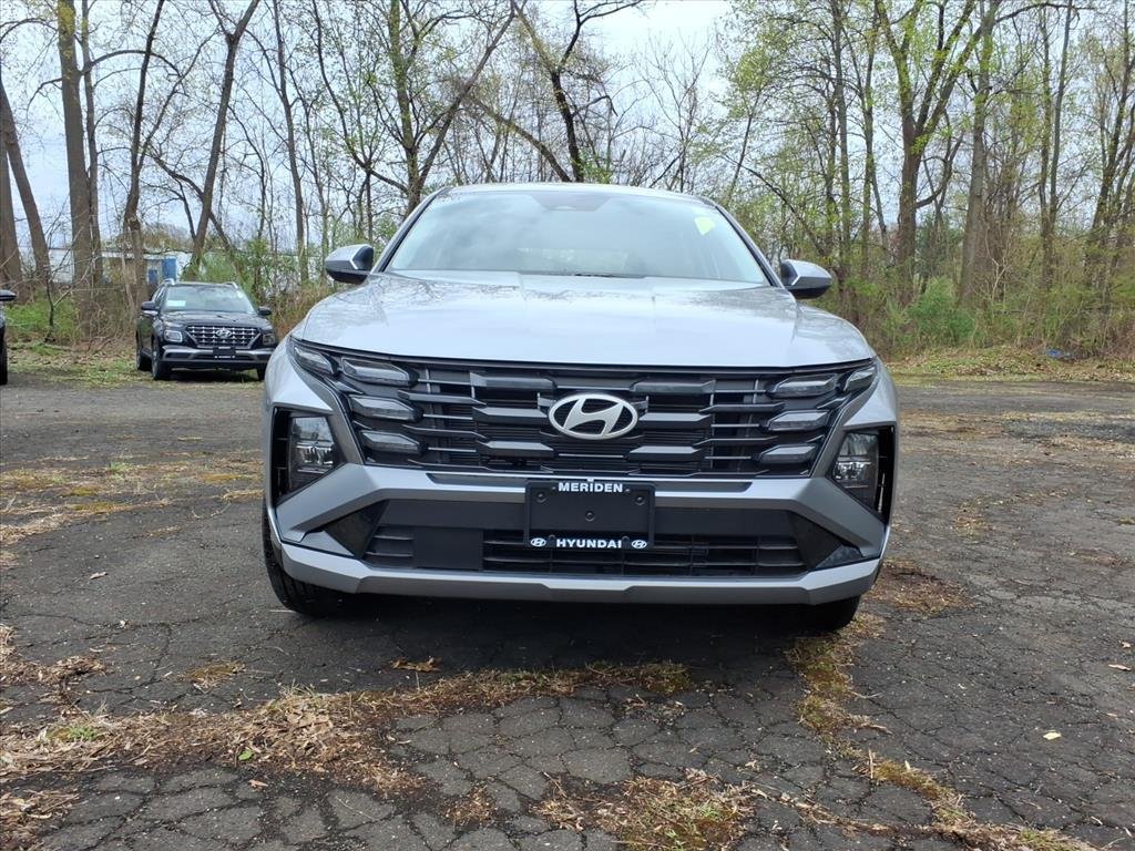 New 2026 Shimmering Silver Metallic Hyundai SE AWD image 2