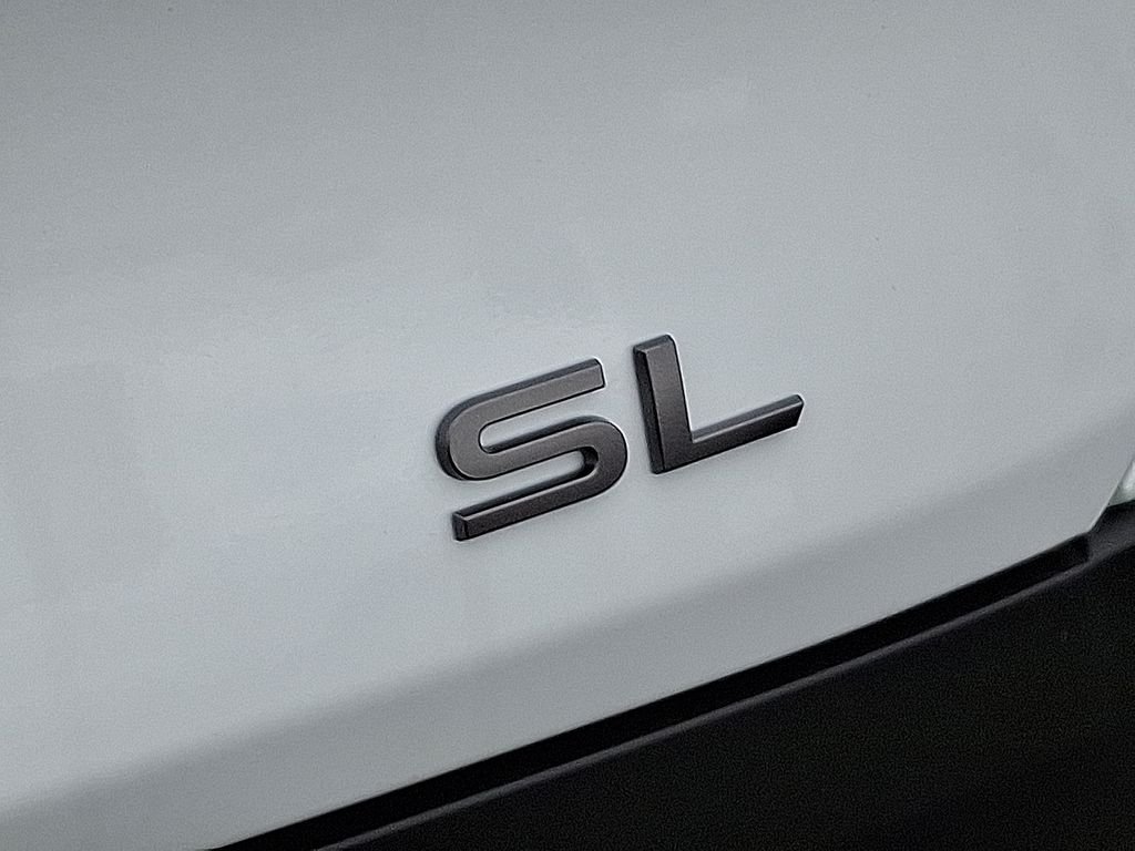 New 2026 Everest White Pearl TriCoat Nissan SL image 6