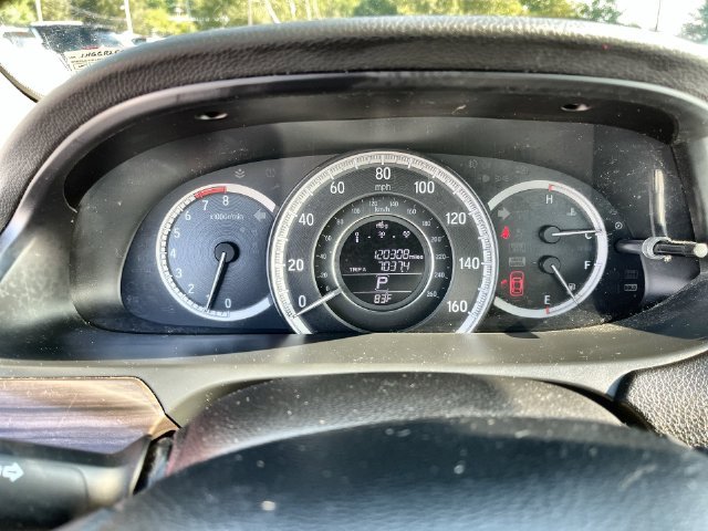 Used 2016  Honda EX image 19