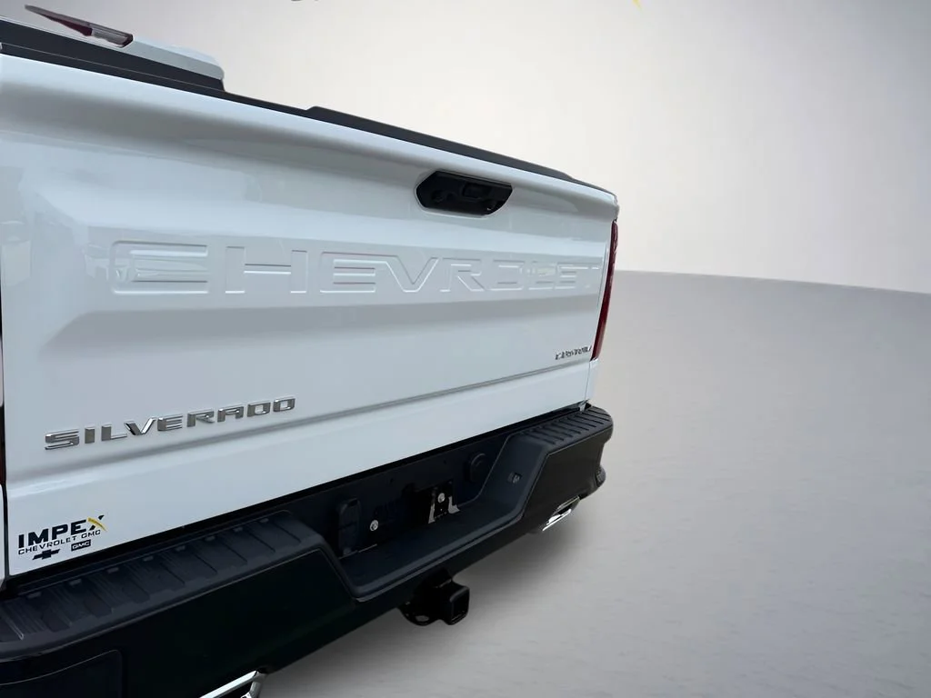 New 2026 Summit White Chevrolet Custom Trail Boss image 30