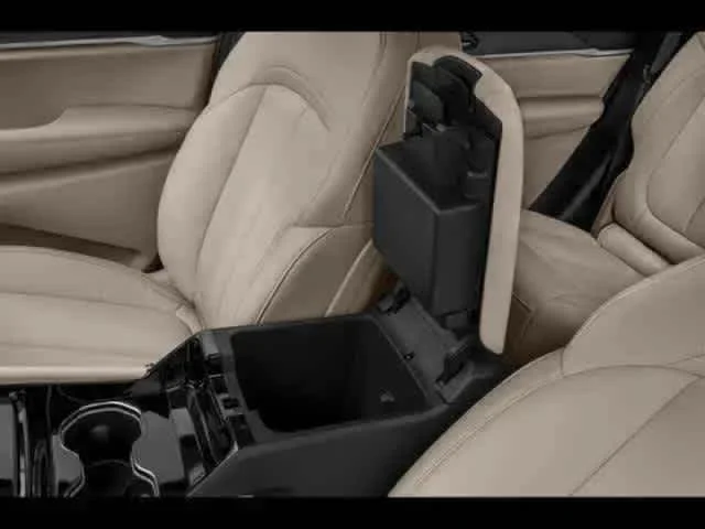 2025 Jeep Grand Cherokee Altitude - Photo 11