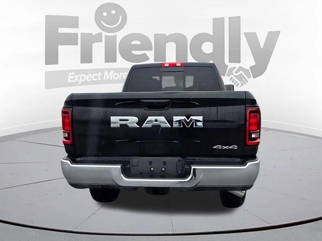 New 2026 Diamond Black Crystal Pearl-Coat Exterior Paint RAM Tradesman image 6