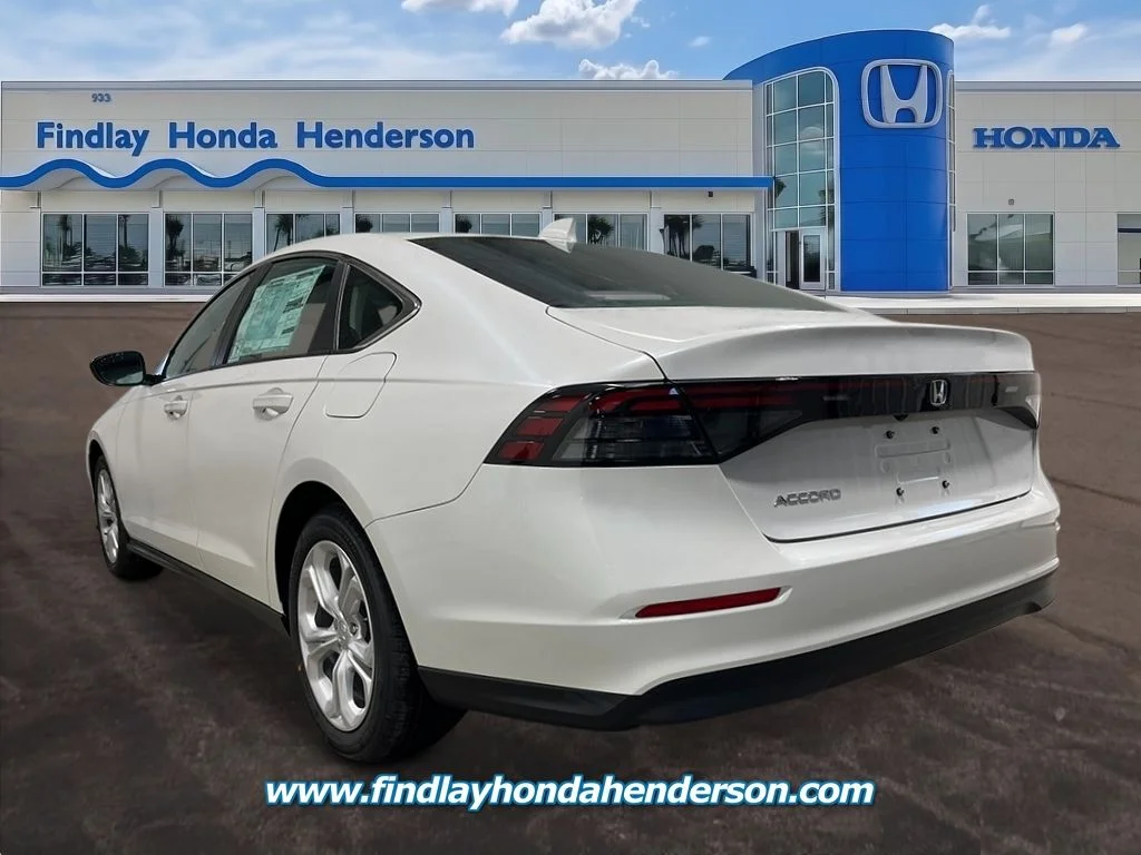 New 2026 Platinum White Pearl Honda LX image 3