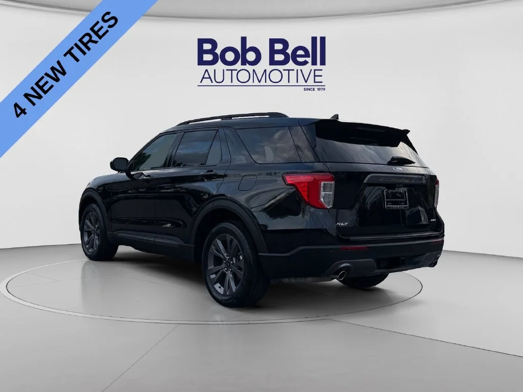 Used 2022 Black Metallic Ford XLT image 5
