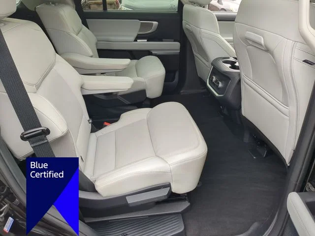 Used 2025 Black Ford Platinum image 36