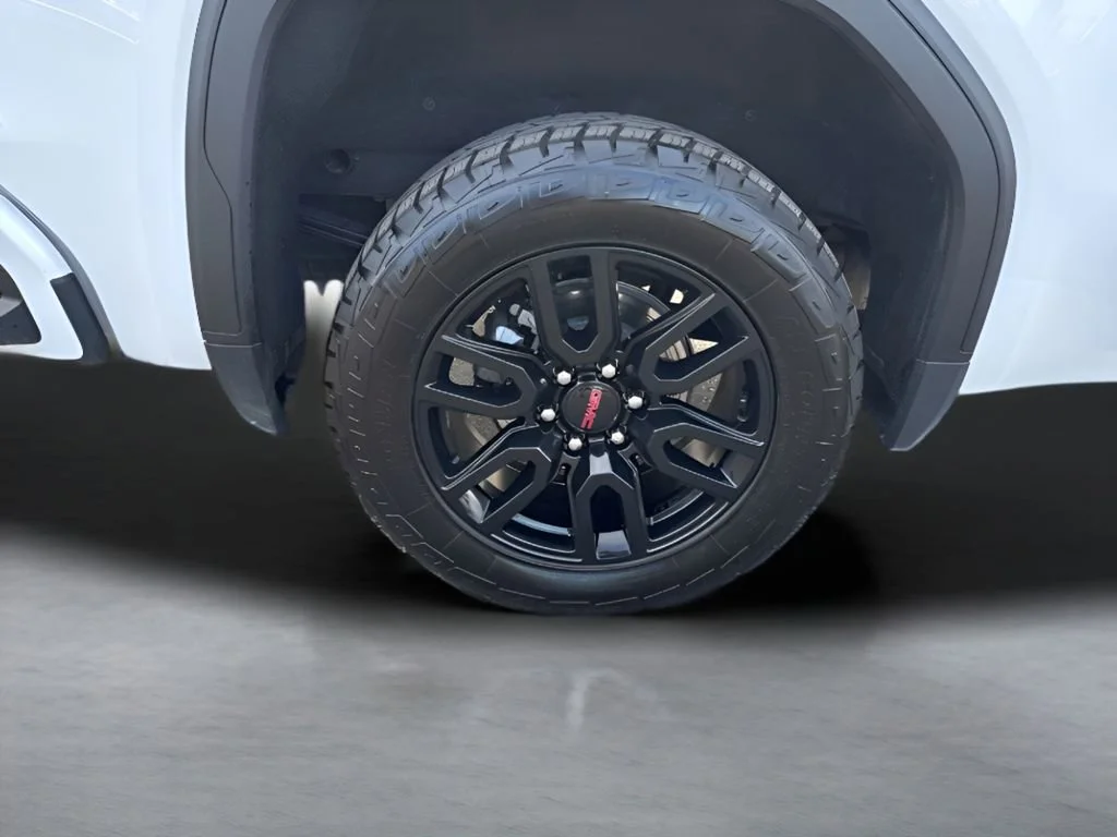 Used 2024 Summit White GMC Elevation image 36