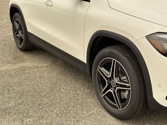 New 2026 Polar White Mercedes-Benz GLA 250 image 12