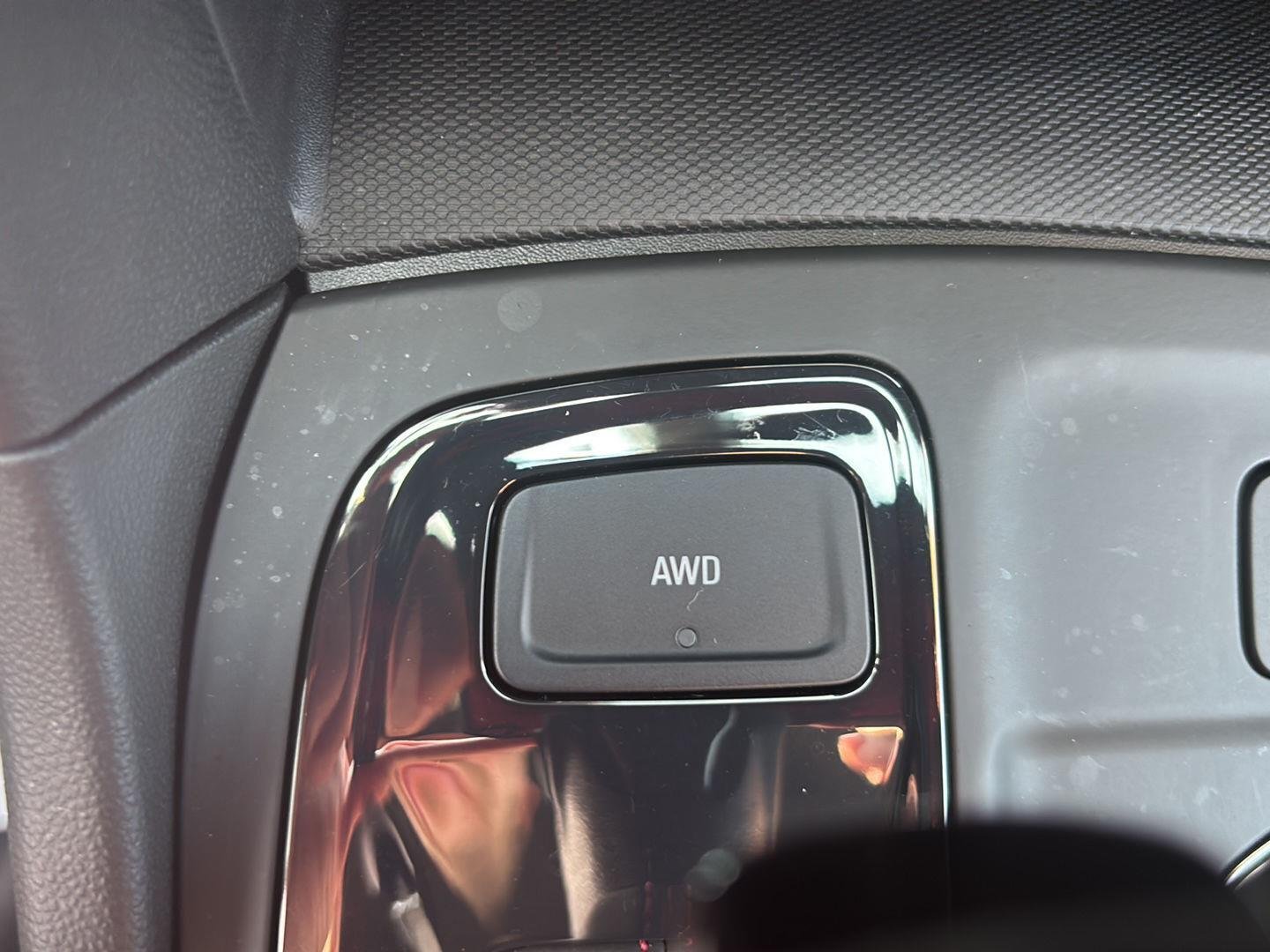 Used 2023 Summit White Chevrolet RS image 30