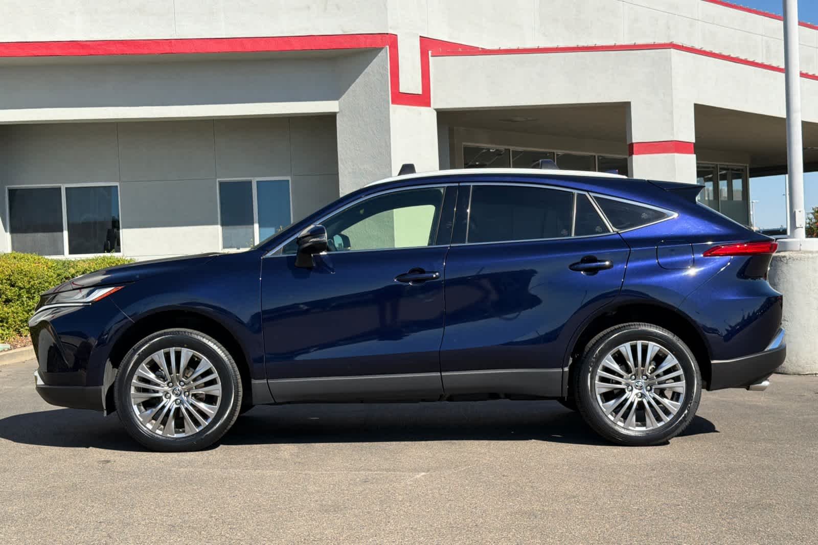 Used 2022 Blueprint Toyota XLE image 9
