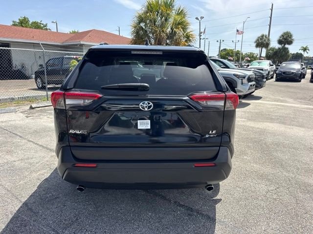 2025 Toyota RAV4 LE - Photo 11