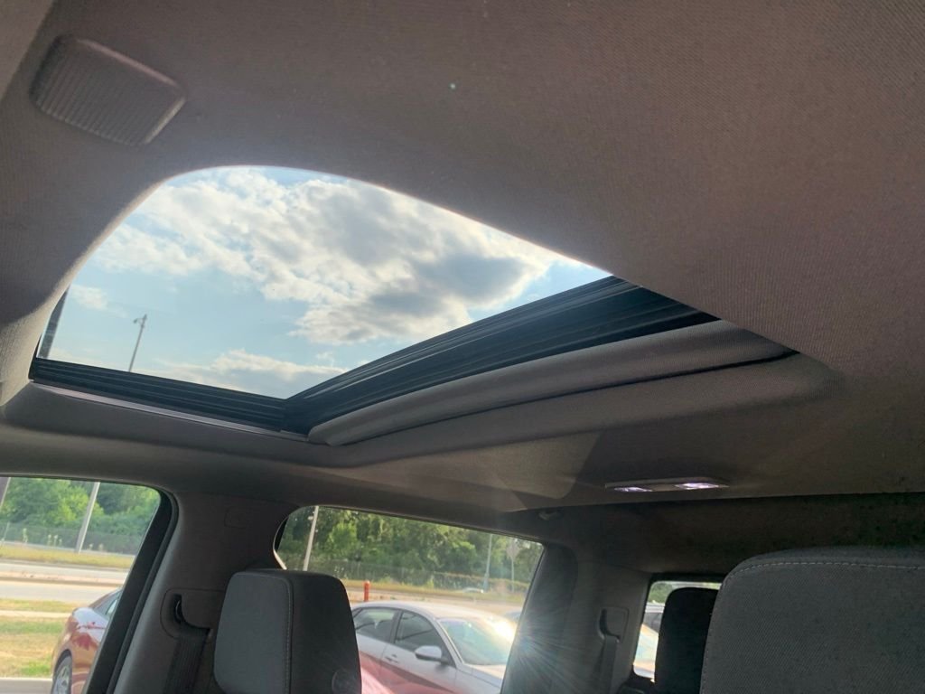 Used 2020 Black GMC Elevation image 28
