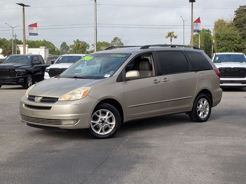 2005 Toyota Sienna XLE