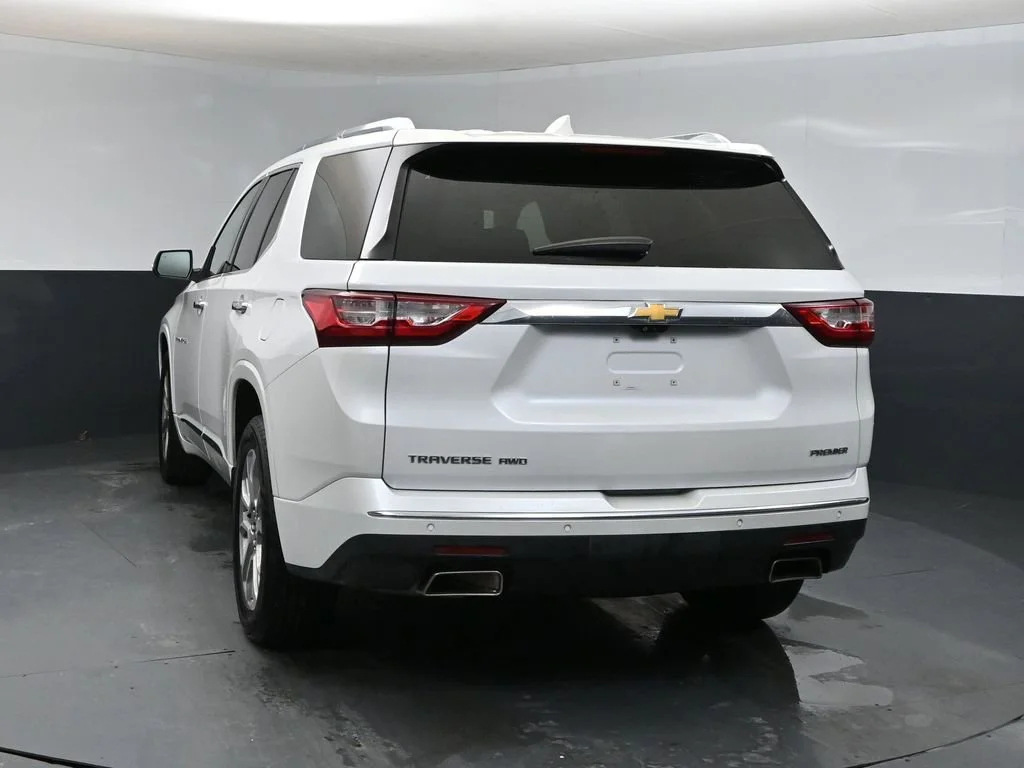2021 Chevrolet Traverse Premier - Photo 4