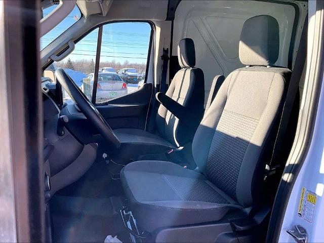 New 2026 Oxford White Ford Cargo Van image 10